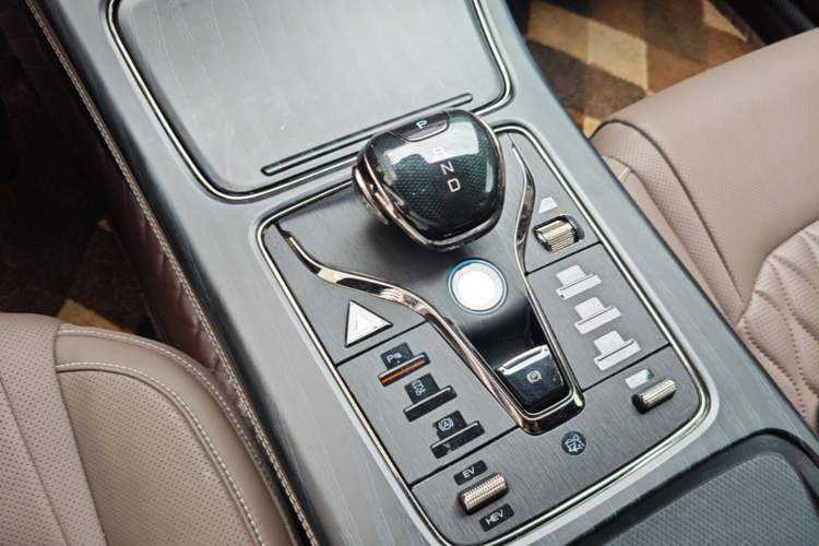Used BYD Han 2023 DM-i Champion Edition 121KM Prestige Model Gear Lever