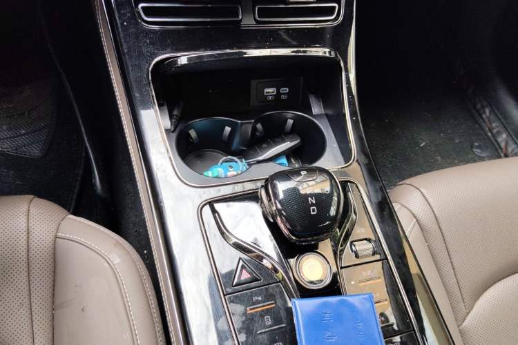 Used BYD Han 2023 DM-i Champion Edition 121KM Prestige Model Gear Lever