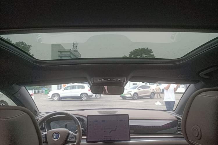 Used BYD Han 2023 EV Champion Edition 610KM All-Wheel-Drive Flagship Model Headliner