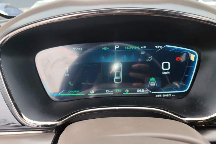 Used BYD Han 2023 DM-i Champion Edition 121KM Prestige Model Instrument Cluster