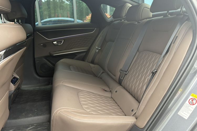 Used BYD Han 2023 DM-i Champion Edition 121KM Prestige Model Interior 1