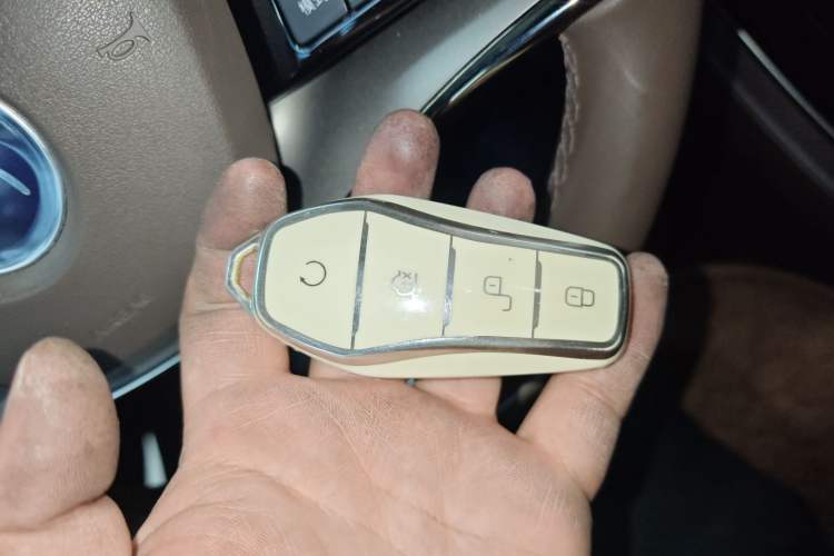 Used BYD Han 2023 EV Champion Edition 506KM Front-Wheel-Drive Premium Model Interior 1