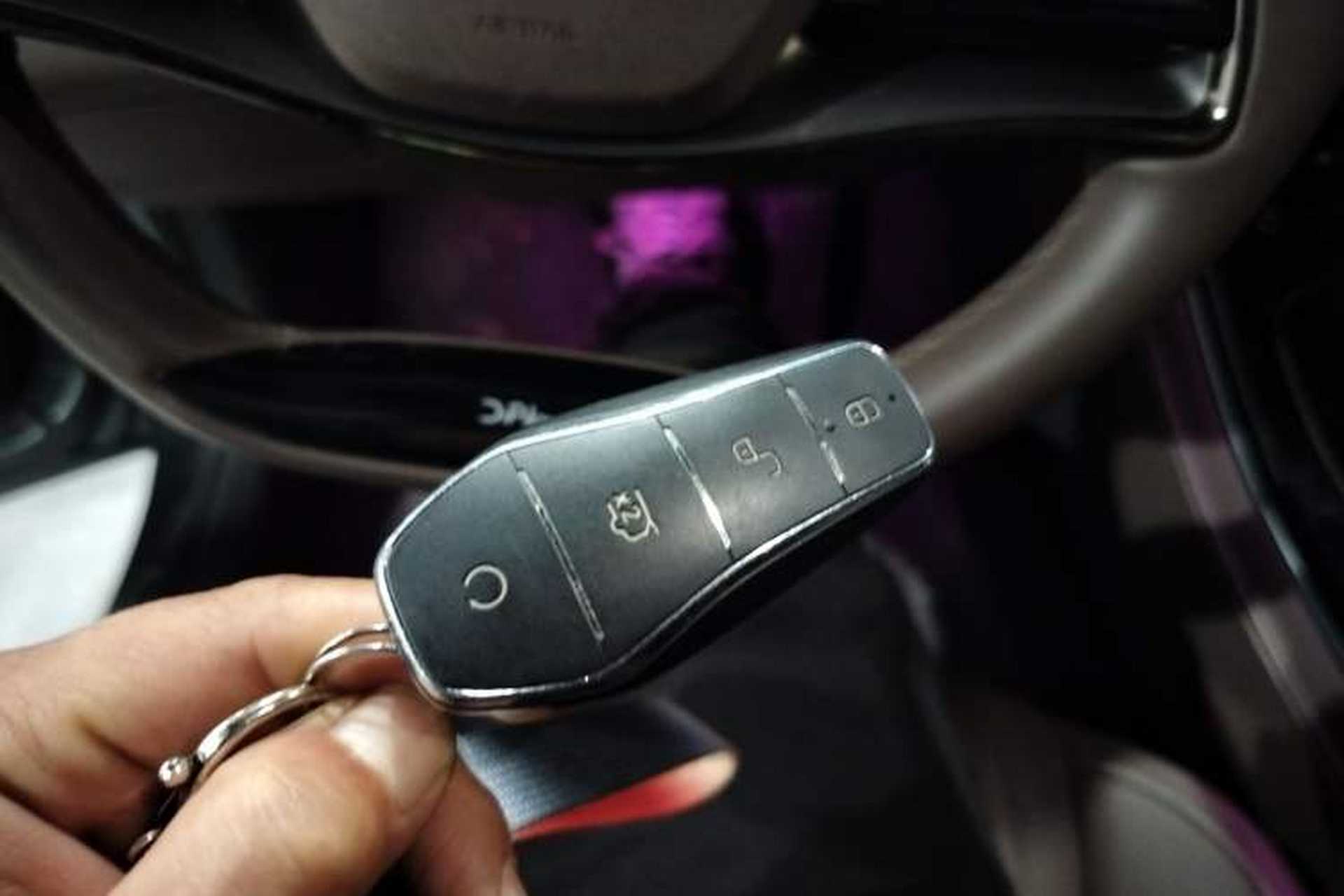 Used BYD Han 2023 EV Champion Edition 506KM Front-Wheel-Drive Premium Model Interior 1