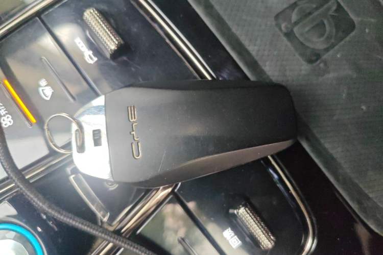 Used BYD Han 2023 EV Champion Edition 605KM Front-Drive Premium Model Interior 1
