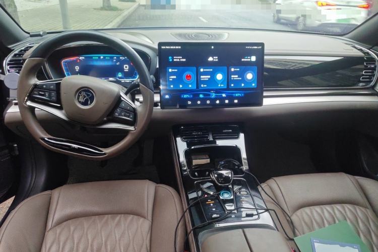 Used BYD Han 2023 EV Champion Edition 605KM Front-Drive Premium Model Interior 2