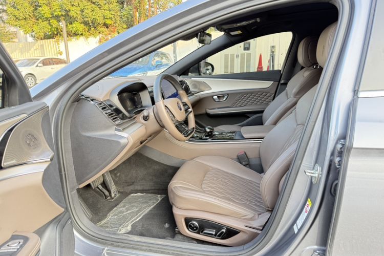 Used BYD Han 2023 EV Champion Edition 605KM Front-Drive Premium Model Interior 2