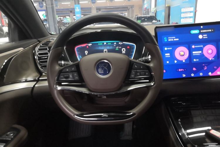 Used BYD Han 2023 EV Champion Edition 506KM Front-Wheel-Drive Premium Model Interior 4