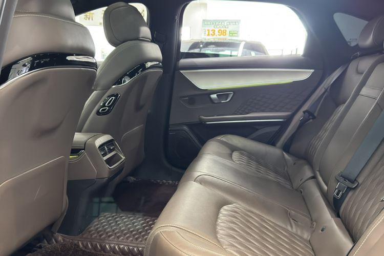 Used BYD Han 2023 EV Champion Edition 605KM Front-Drive Premium Model Interior 4
