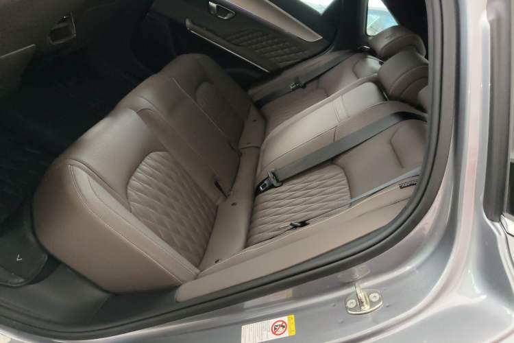 Used BYD Han 2023 EV Champion Edition 605KM Front-Drive Premium Model Interior 4