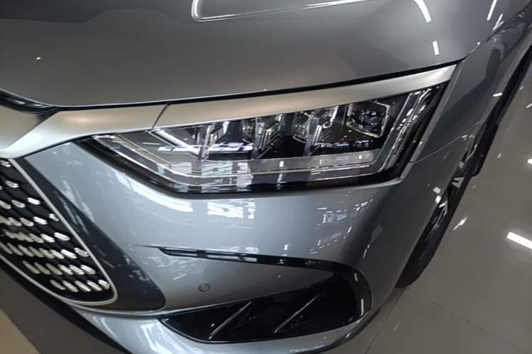 Used BYD Han 2023 DM-i Champion Edition 121KM Prestige Model Left Front Headlight