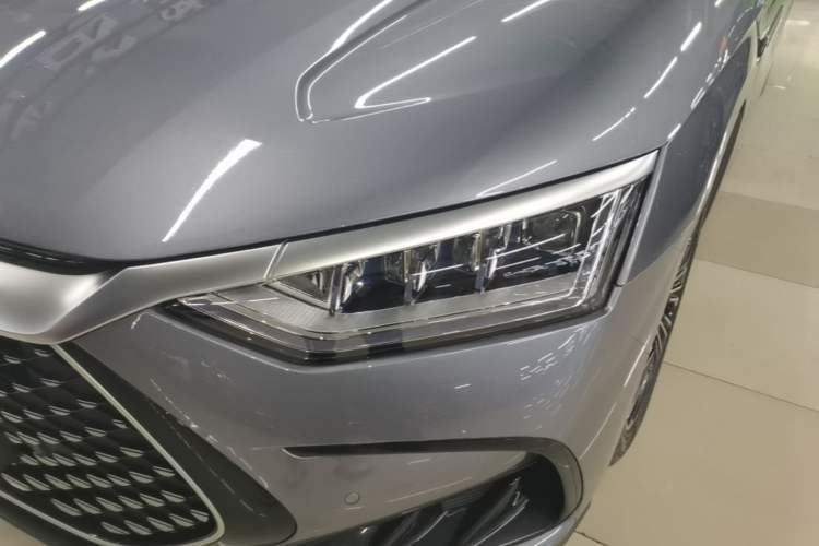 Used BYD Han 2023 DM-i Champion Edition 121KM Prestige Model Left Front Headlight