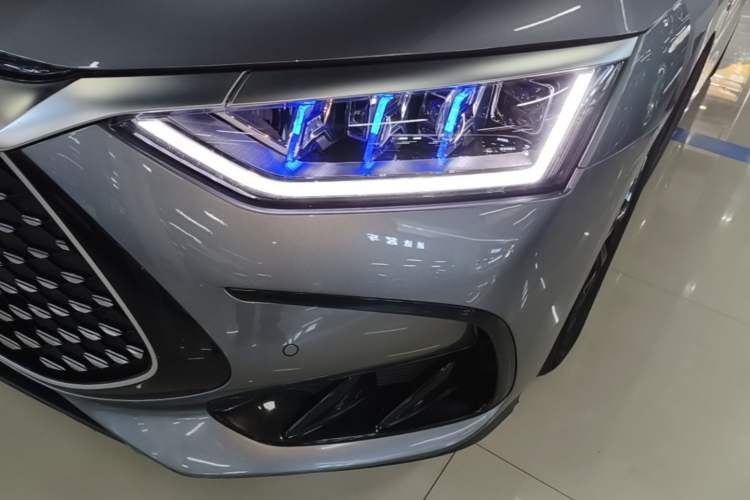Used BYD Han 2023 DM-i Champion Edition 121KM Prestige Model Left Front Headlight