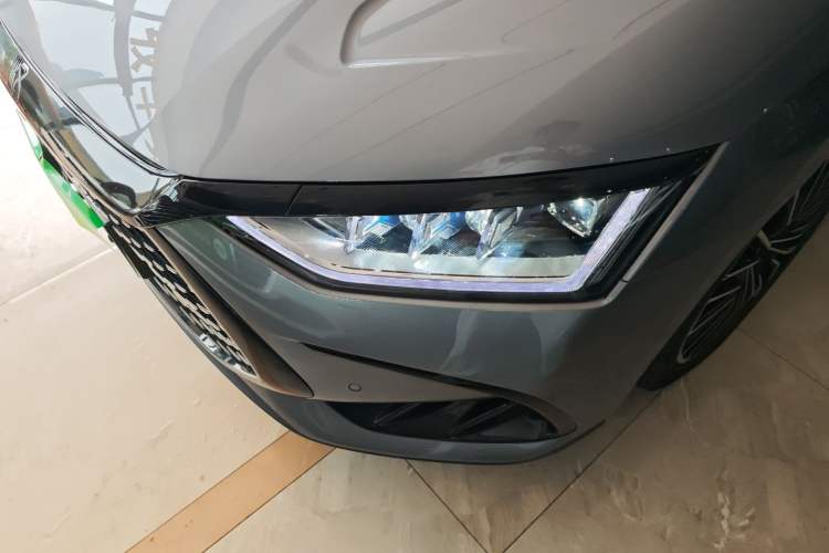 Used BYD Han 2023 DM-i Champion Edition 121KM Prestige Model Left Front Headlight