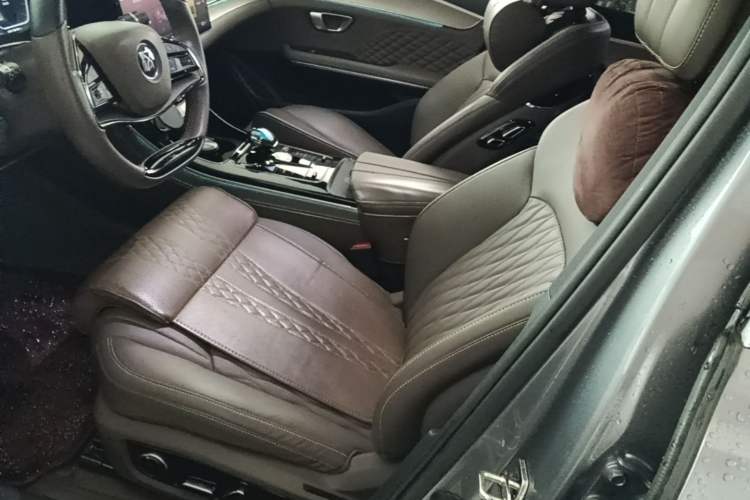 Used BYD Han 2023 EV Champion Edition 715KM Front-Drive Prestige Model Left Front Seat