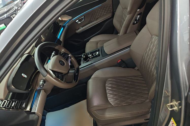 Used BYD Han 2023 DM-i Champion Edition 121KM Prestige Model Left Front Seat