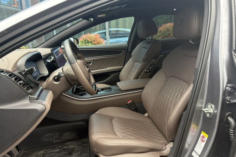 Used BYD Han 2023 DM-i Champion Edition 121KM Prestige Model Left Front Seat