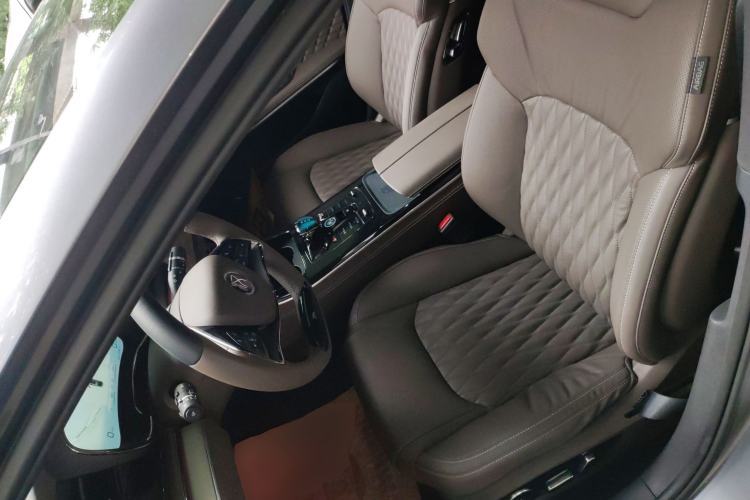 Used BYD Han 2023 DM-i Champion Edition 121KM Prestige Model Left Front Seat