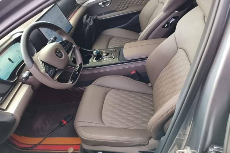 Used BYD Han 2023 EV Champion Edition 506KM Front-Wheel-Drive Premium Model Left Front Seat