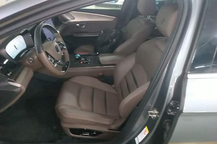 Used BYD Han 2023 DM-i Champion Edition 121KM Elite Model Left Front Seat