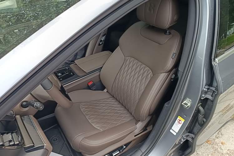 Used BYD Han 2023 EV Champion Edition 715 km Front-Drive Flagship Model Left Front Seat