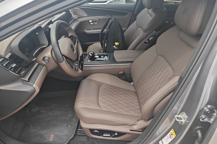 Used BYD Han 2023 DM-i Champion Edition 121KM Prestige Model Left Front Seat