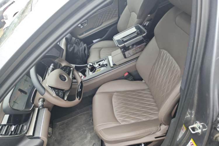 Used BYD Han 2023 DM-i Champion Edition 121KM Prestige Model Left Front Seat