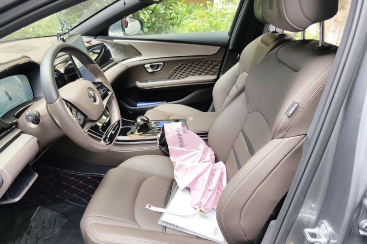 Used BYD Han 2023 DM-i Champion Edition 121KM Prestige Model Left Front Seat