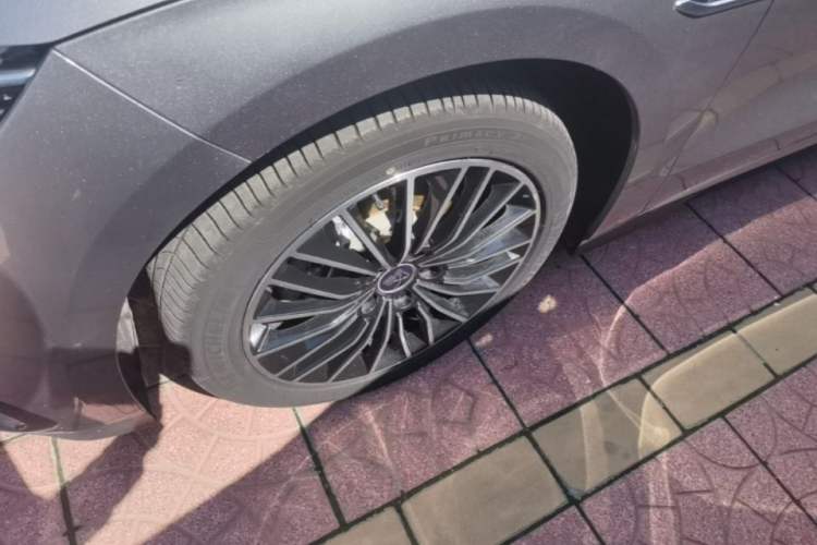 Used BYD Han 2023 EV Champion Edition 506KM Front-Wheel-Drive Premium Model Left Front Wheel Hub