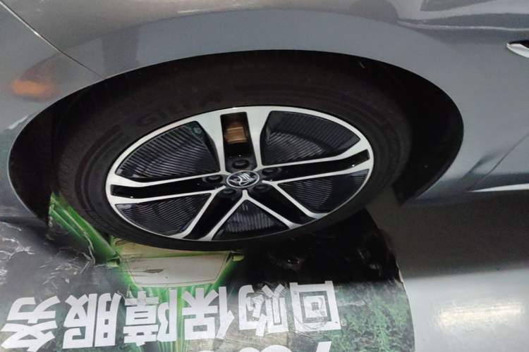 Used BYD Han 2023 EV Champion Edition 605KM Front-Drive Premium Model Left Front Wheel Hub
