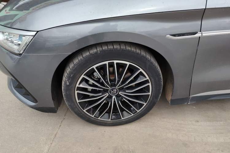 Used BYD Han 2023 DM-i Champion Edition 121KM Prestige Model Left Front Wheel Hub