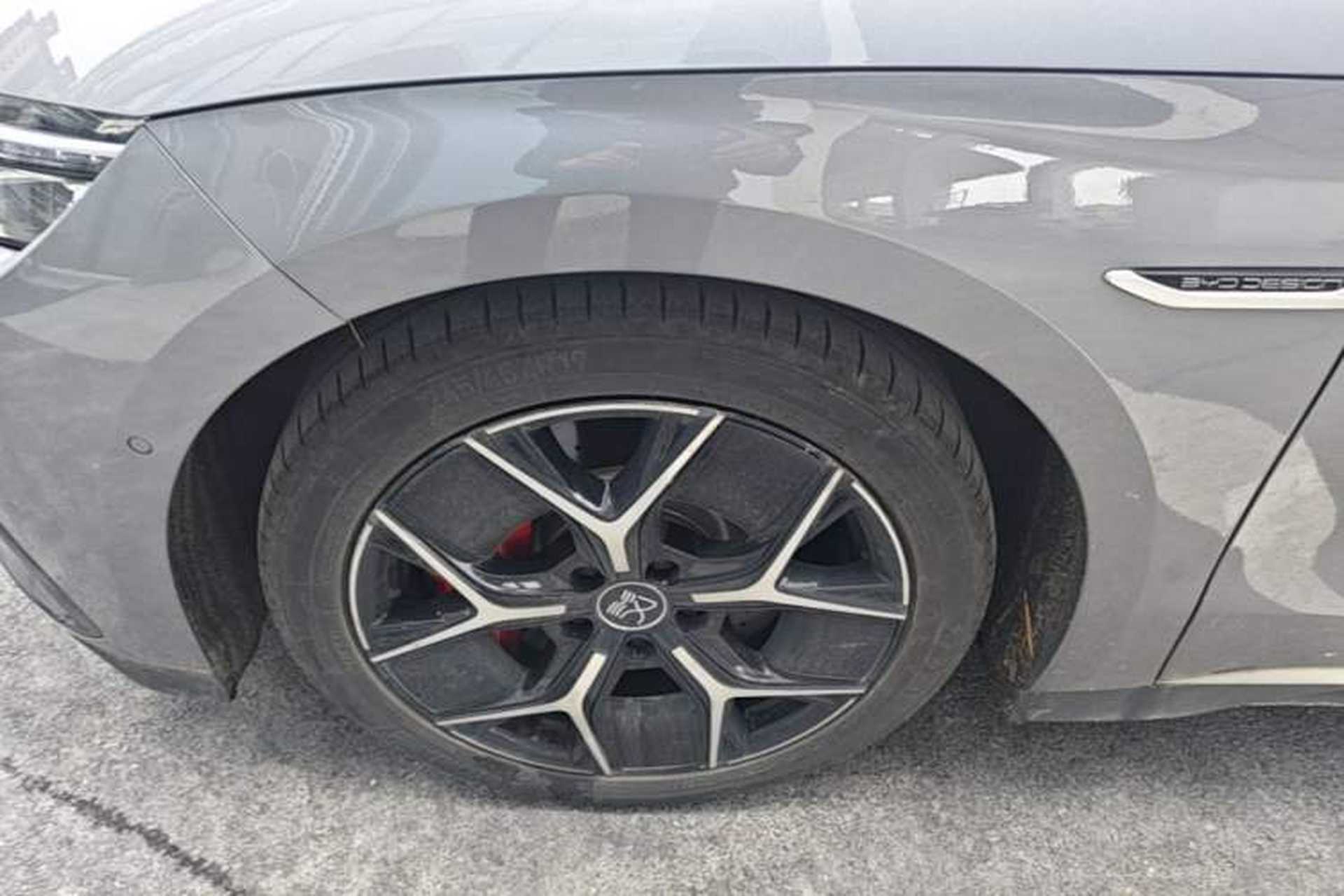 Used BYD Han 2023 EV Champion Edition 715 km Front-Drive Flagship Model Left Front Wheel Hub