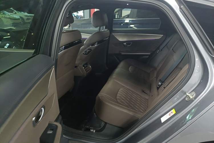 Used BYD Han 2023 DM-i Champion Edition 121KM Prestige Model Left Rear Seat