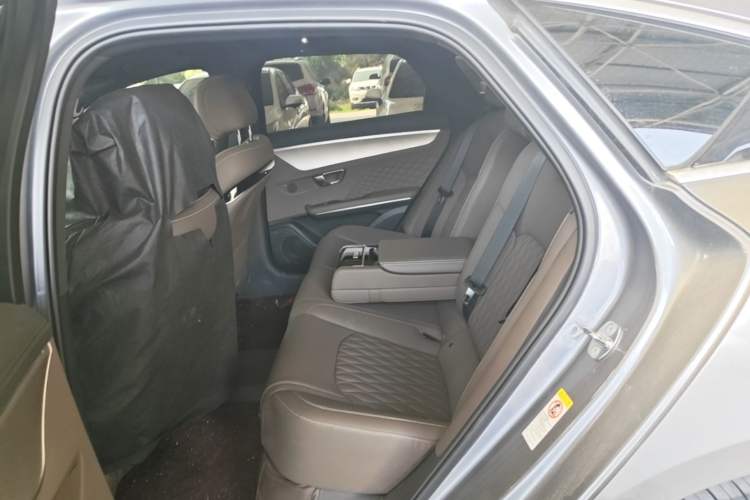 Used BYD Han 2023 EV Champion Edition 605KM Front-Drive Premium Model Left Rear Seat