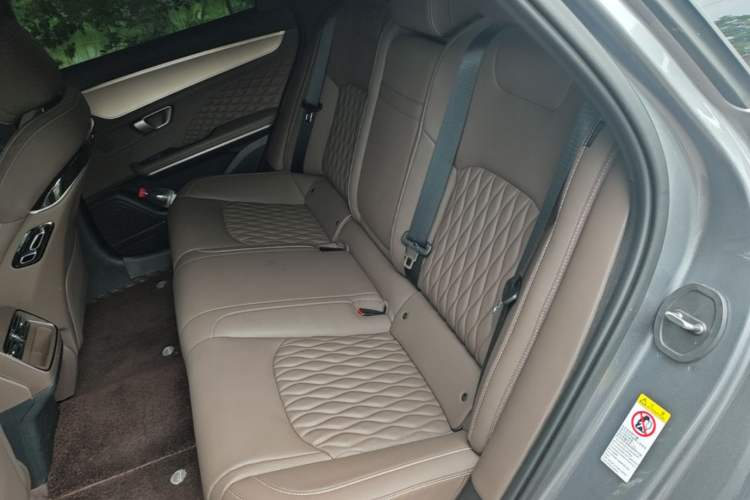Used BYD Han 2023 EV Champion Edition 506KM Front-Wheel-Drive Premium Model Left Rear Seat