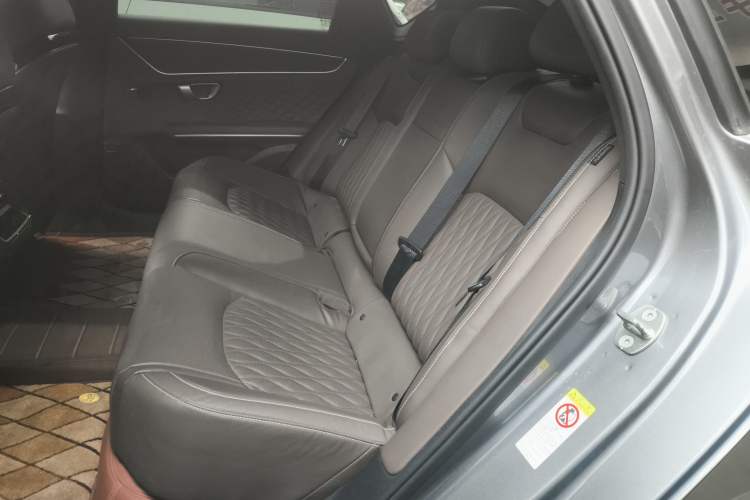 Used BYD Han 2023 DM-i Champion Edition 121KM Prestige Model Left Rear Seat