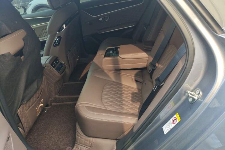 Used BYD Han 2023 DM-i Champion Edition 121KM Prestige Model Left Rear Seat