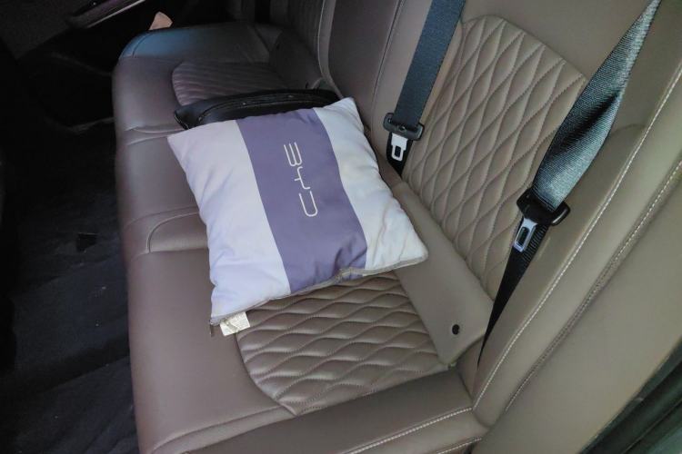 Used BYD Han 2023 EV Champion Edition 605KM Front-Drive Premium Model Left Rear Seat
