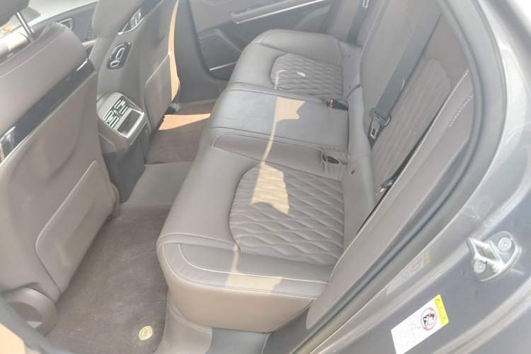 Used BYD Han 2023 EV Champion Edition 506KM Front-Wheel-Drive Premium Model Left Rear Seat