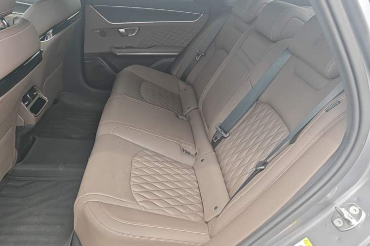 Used BYD Han 2023 DM-i Champion Edition 121KM Prestige Model Left Rear Seat