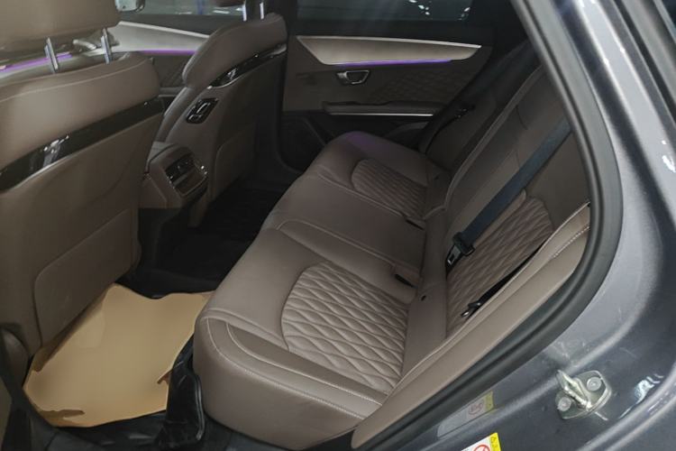 Used BYD Han 2023 EV Champion Edition 605KM Front-Drive Premium Model Left Rear Seat