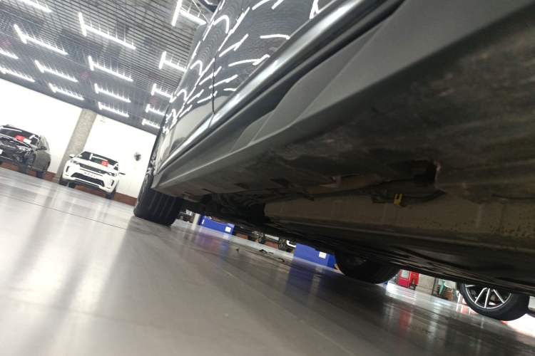 Used BYD Han 2023 DM-i Champion Edition 121KM Prestige Model Left Side Sill