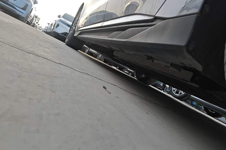 Used BYD Han 2023 DM-i Champion Edition 121KM Prestige Model Left Side Sill