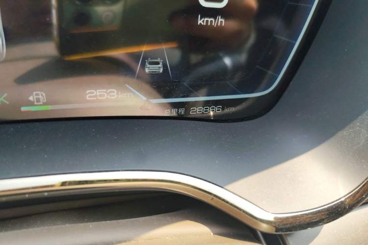 Used BYD Han 2023 DM-i Champion Edition 121KM Elite Model Odometer Close Up