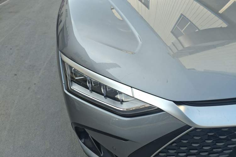 Used BYD Han 2023 DM-i Champion Edition 121KM Prestige Model Right Front Headlight