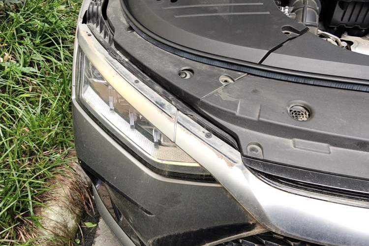 Used BYD Han 2023 DM-i Champion Edition 121KM Prestige Model Right Front Headlight
