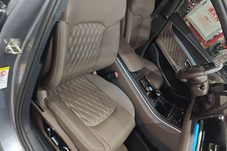 Used BYD Han 2023 DM-i Champion Edition 121KM Prestige Model Right Front Seat