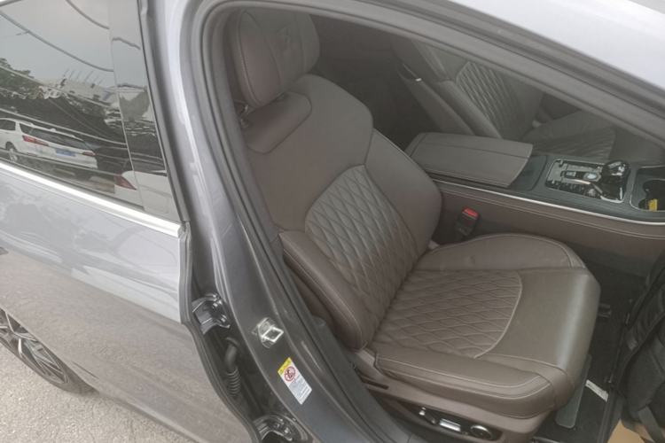 Used BYD Han 2023 EV Champion Edition 610KM All-Wheel-Drive Flagship Model Right Front Seat