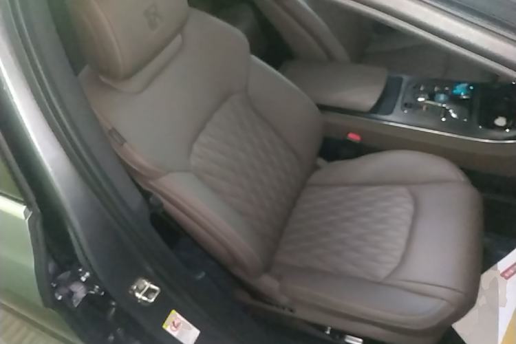 Used BYD Han 2023 DM-i Champion Edition 121KM Prestige Model Right Front Seat