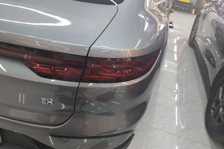 Used BYD Han 2023 DM-i Champion Edition 121KM Prestige Model Right Rear Taillight