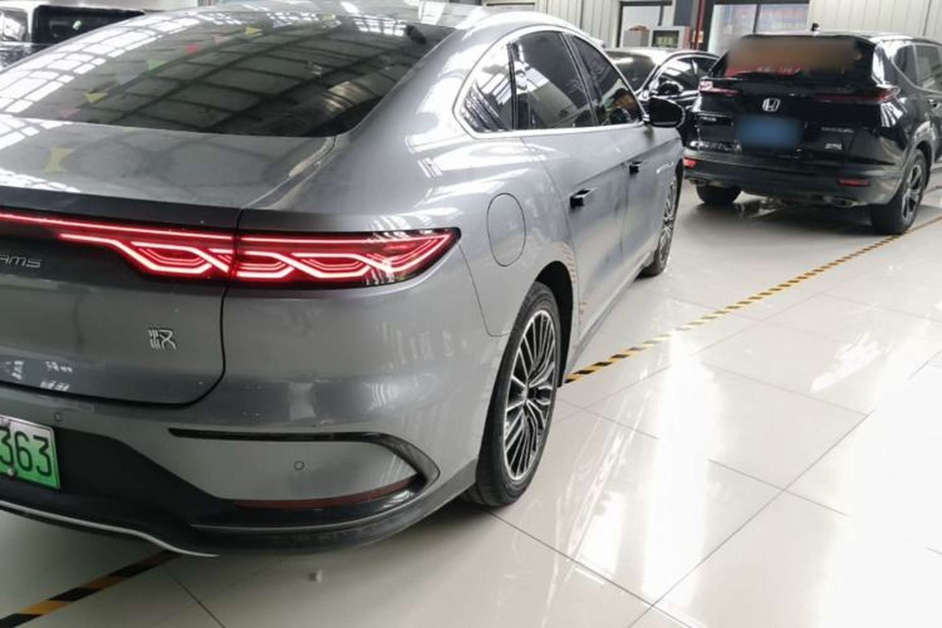 Used BYD Han 2023 EV Champion Edition 506KM Front-Wheel-Drive Premium Model Right Rear Taillight
